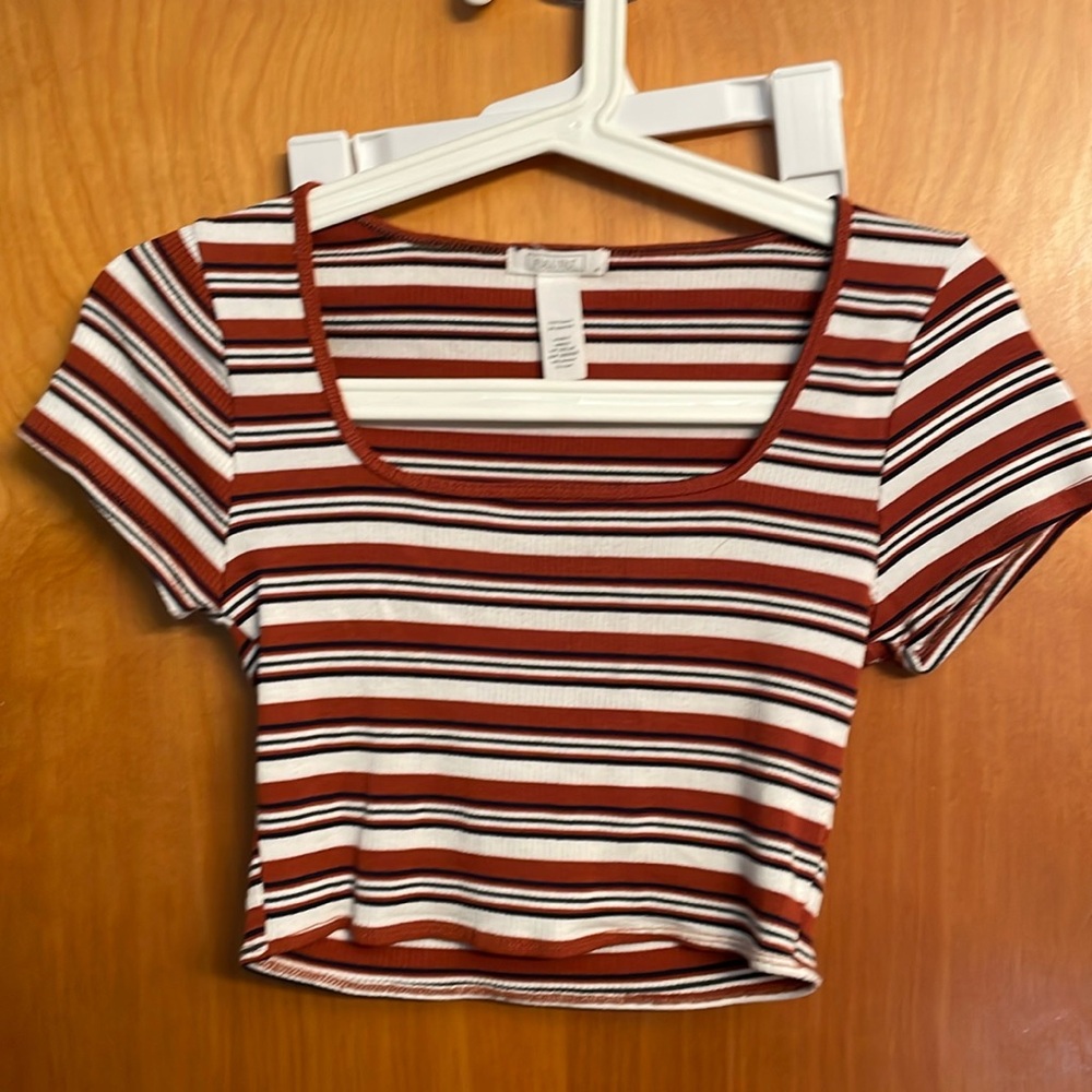 crop top